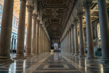 Roma, İtalya - Ekim 2019: Eski güzel Basilica di San Paolo fuori le Mura Rome, İtalya