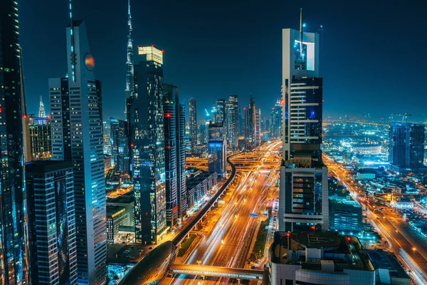 Panorama Dubai pusat kota pada malam hari dari atas, Uni Emirat Arab Stok Lukisan  