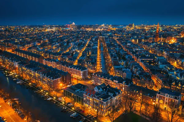 Amsterdam noční město panorama letecký pohled shora, Amsterdam, Nizozemsko — Stock fotografie