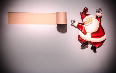 Güzel kutlama Noel arka plan. Yılbaşı tatil. Noel tatili. Kağıt arka plan üzerinde güzel Noel süsleri. Metniniz için boş alanı. Tonda