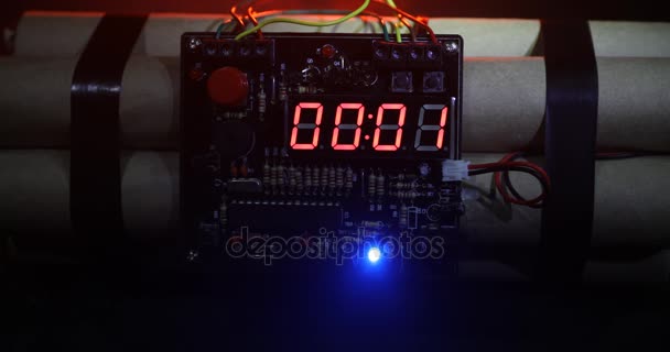 Countdown Explosive Tnt Bomb Digital Timer Dynamite Bomb Disposal Clockwork — Stock Video