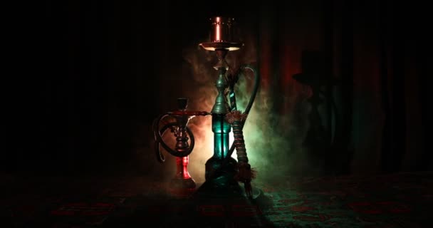 Vodní Dýmka Žhavé Uhlíky Shisha Mísy Takže Oblaka Páry Arabský — Stock video