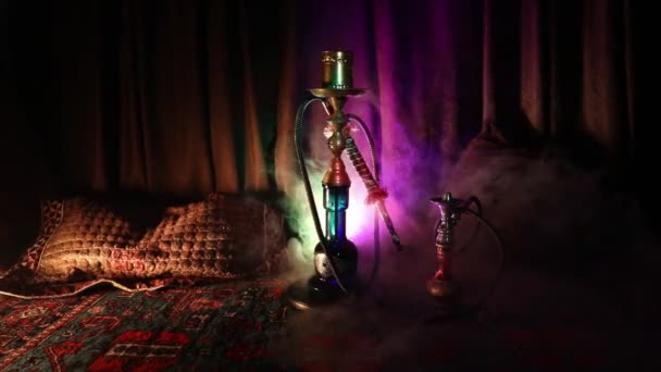 Hookah Carbones Calientes Tazón Shisha Haciendo Nubes Vapor Interior Arabia — Vídeo de stock