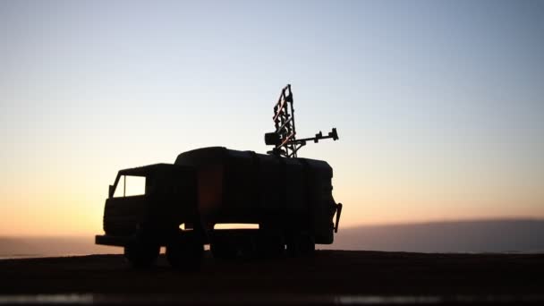 Séquences Silhouette Camion Mobile Défense Aérienne Avec Antenne Radar Pendant — Video