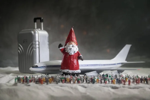 हैरी क्रिसमस और हैप्पी न्यू ईयर यात्रा अवधारणा पृष्ठभूमि लकड़ी पृष्ठभूमि पर शीतकालीन यात्रा के लिए, कॉपी स्पेस के साथ विमान शीर्ष दृश्य के साथ यात्रा . — स्टॉक फ़ोटो, इमेज
