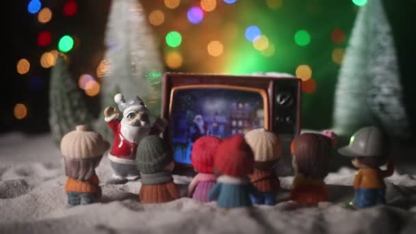 Κοντινό Πλάνο Χριστουγεννιάτικης Σύνθεσης Φιγούρες Παιχνιδιών — Αρχείο Βίντεο