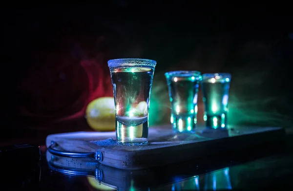 Koncept Klubu Nápojů Chutný Alkohol Pije Koktejl Tequilu Vápnem Solí — Stock fotografie