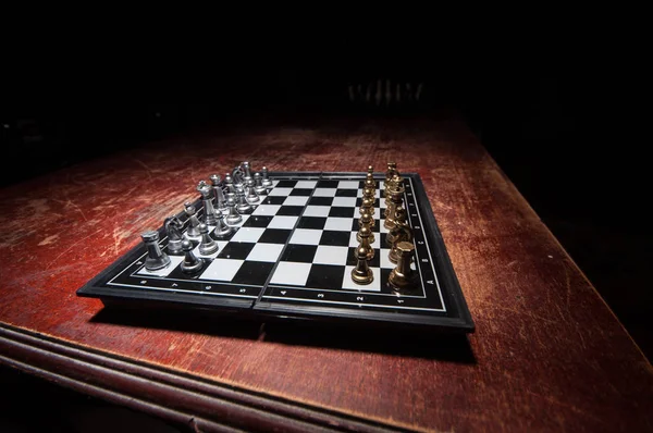 Schackbräde Spel Begreppet Affärsidéer Och Konkurrens Schack Figurer Mörk Bakgrund — Stockfoto