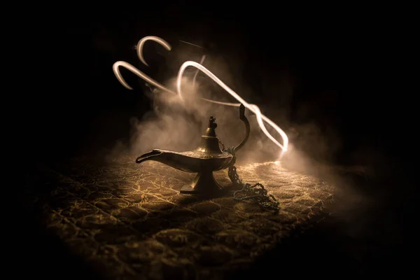 Antique Aladdin Arabian Nights Genie Style Oil Lamp Soft Light — Stock Photo, Image