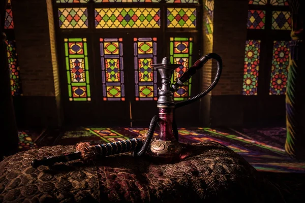 Carvão Quente Hookah Shisha Tigela Fazendo Nuvens Vapor Interior Arábia — Fotografia de Stock