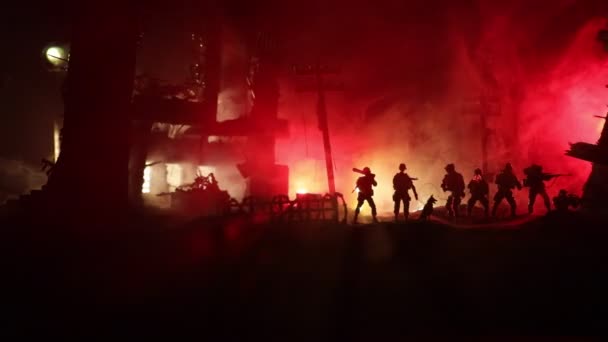 Концепція Війни Військові Силуети Воювали Фоні Військового Туману Солдати Світової — стокове відео
