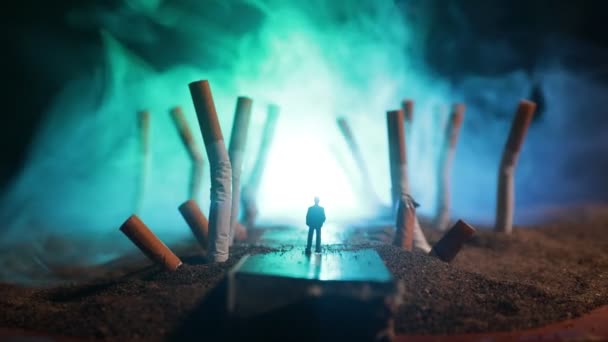 Sigara Içilmiyor Sigaralı Yaratıcı Tablo Dekorasyonu Sigara Kansere Neden Olur — Stok video