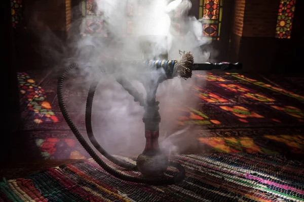 Charbons Chauds Narguilé Sur Bol Shisha Faisant Des Nuages Vapeur — Photo