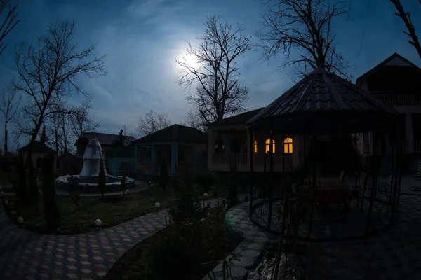 Pleine Lune Dessus Village Tranquille Nuit Beau Paysage Nocturne Village — Photo