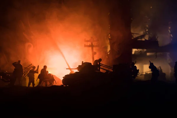 Kriegskonzept Militärische Silhouetten Kampfszene Auf Kriegsnebel Himmel Hintergrund Weltkriegssoldaten Silhouette — Stockfoto