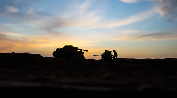 Krigskoncept Militära Silhuetter Slåss Scen Krig Dimma Himmel Bakgrund Världskriget — Stockfoto