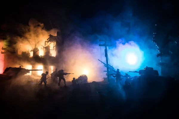 Kriegskonzept Militärische Silhouetten Kampfszene Auf Kriegsnebel Himmel Hintergrund Weltkriegssoldaten Silhouette — Stockfoto