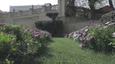 Bakü, Azerbaycan. Bakü 'nün boş sokakları, Azerbaycan' ın başkenti. Covid salgını yaşanıyor