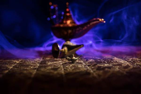 Antique Aladdin Arabskie Noce Dżin Stylu Lampa Olejna Miękkim Białym — Zdjęcie stockowe