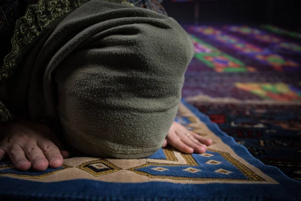 Mulher Muçulmana Orando Por Deus Deus Muçulmano Mesquita Mãos Mulher — Fotografia de Stock