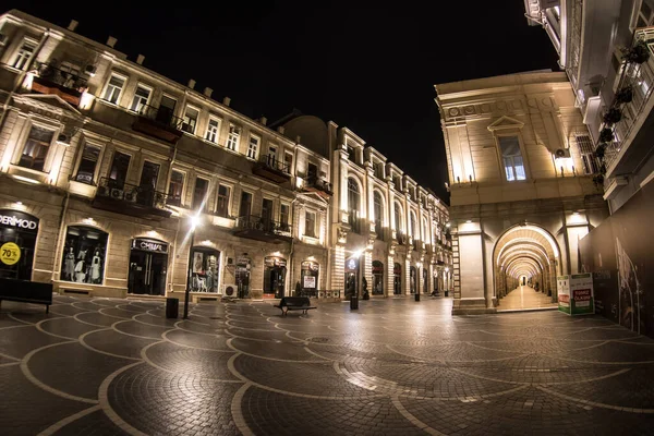 Baku Azerbaijan Nisan 2020 Bakü Azerbaycan Şehir Merkezi Geceleri Azerbaycan — Stok fotoğraf