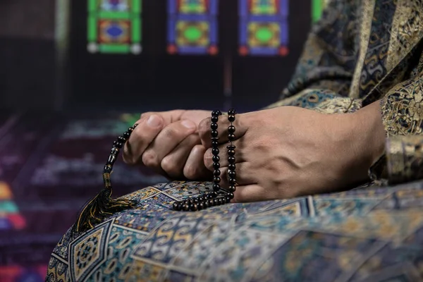 Muslim Wanita Berdoa Untuk Allah Muslim Dewa Masjid Tangan Wanita — Stok Foto