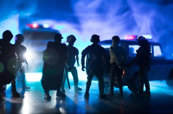 Conceito Vírus Corona Com Polícia Fique Casa Para Medidas Precaução — Fotografia de Stock