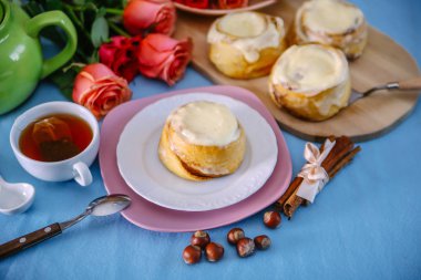 tarçın ve kremoi topuz