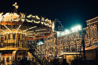 Moskova, Rusya - 1 Aralık 2016: yeni yıl Moskova, sakız ve Noel Fuarı Kızıl meydan tarafından dekore edilmiş