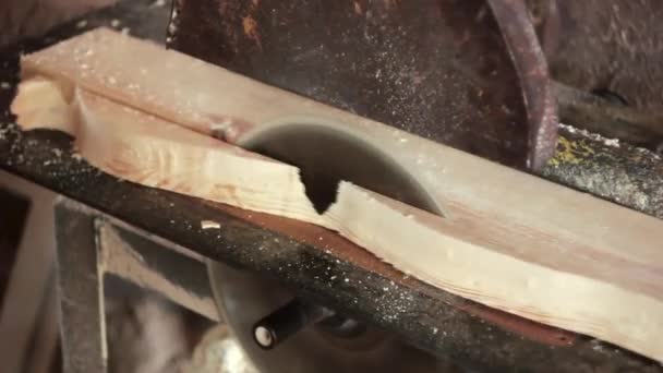 machine de découpe de bois 