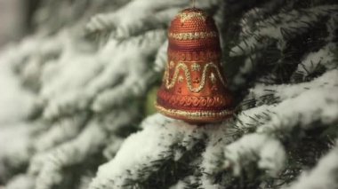 Noel ağacına asılı oyuncak