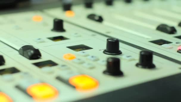 Mixer in the radio Studio — Stock Video