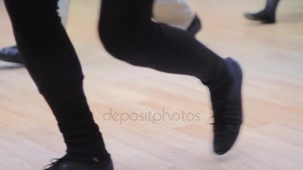 Low section of dancers practicing rehearsal room — Stock Video