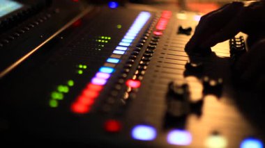 konserde karıştırma Resepsiyon