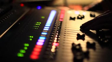 konserde karıştırma Resepsiyon