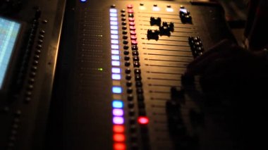 konserde karıştırma Resepsiyon