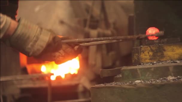 Automatic forging hammer — Stock Video