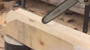 Ahşap ev için testere gördüm