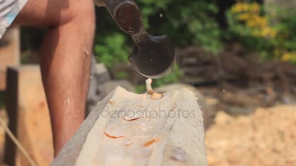 Sierra de madera aserrada para el hogar — Vídeo de stock