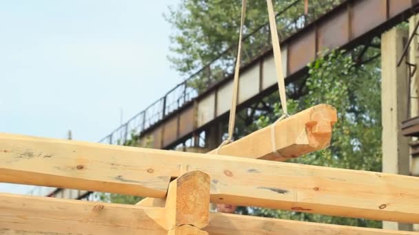 Build a house from logs — Stock Footage Build a house from logs Royalty Free Stock Footage