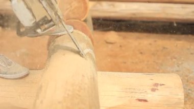 Ahşap ev için testere gördüm