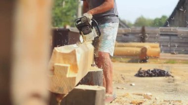 Ahşap ev için testere gördüm