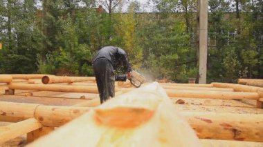 Ahşap ev için testere gördüm