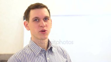 kamera önünde kötü boğa