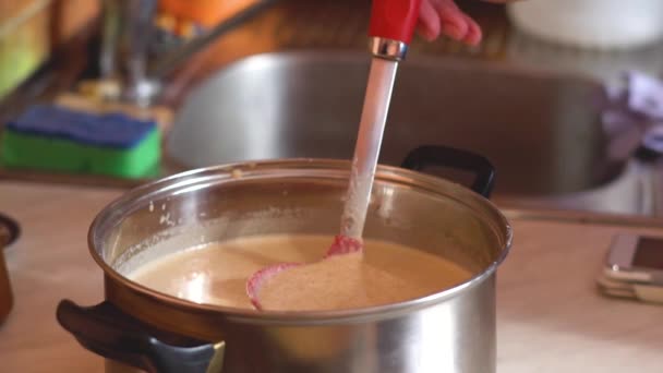 Тесто Сковороде — стоковое видео