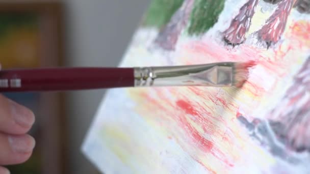 Artysta maluje obraz z oleju — Wideo stockowe