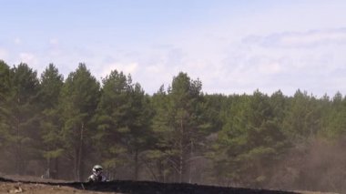 Novokuzneck, Rusya - 21.04.2018: motocross yarışmalar