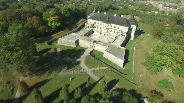 Aerial shooting of the Pidhirtsi castle — Stock Video