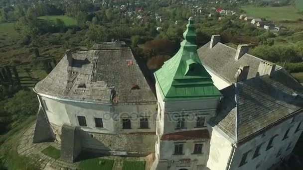 Luchtfoto schieten van het kasteel van Olesko Rechtenvrije Stockvideo