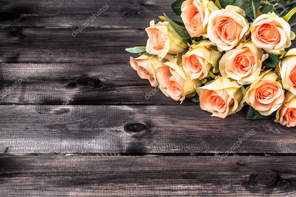 Download Valentines roses on rustic wood background. Flowers ...